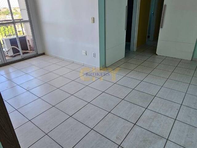 Apartamento para Venda em Cuiabá - 2