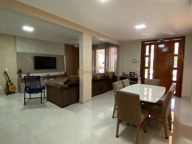 #842 - Casa em condomínio para Venda em Cuiabá - MT