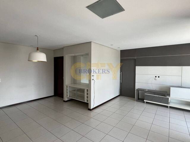 #858 - Apartamento para Venda em Cuiabá - MT