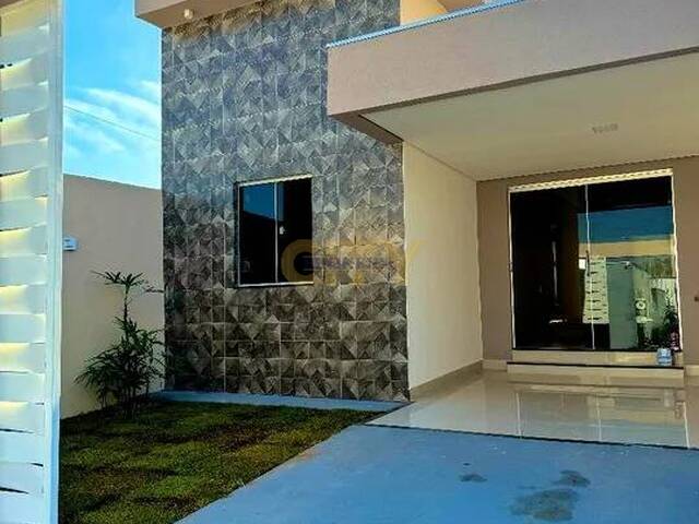 #910 - Casa para Venda em Cuiabá - MT - 2
