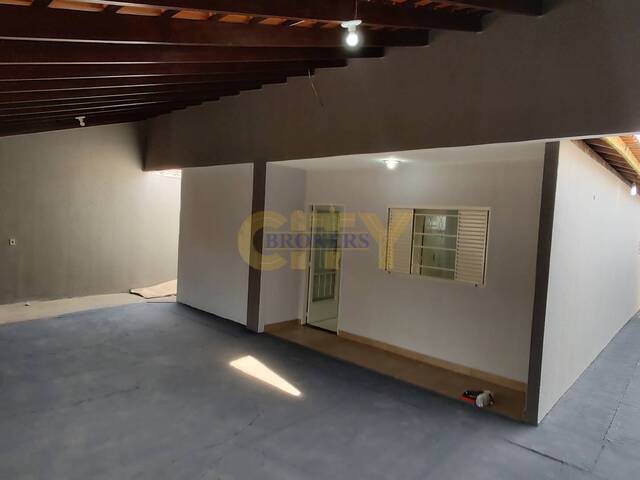 Casa para Venda em Várzea Grande - 5
