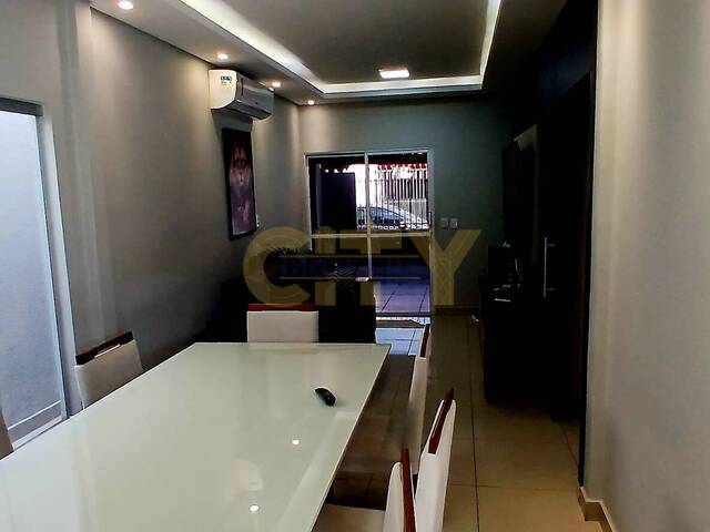#981 - Casa em condomínio para Venda em Cuiabá - MT
