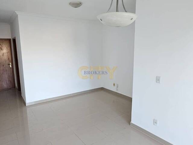 #982 - Apartamento para Venda em Cuiabá - MT