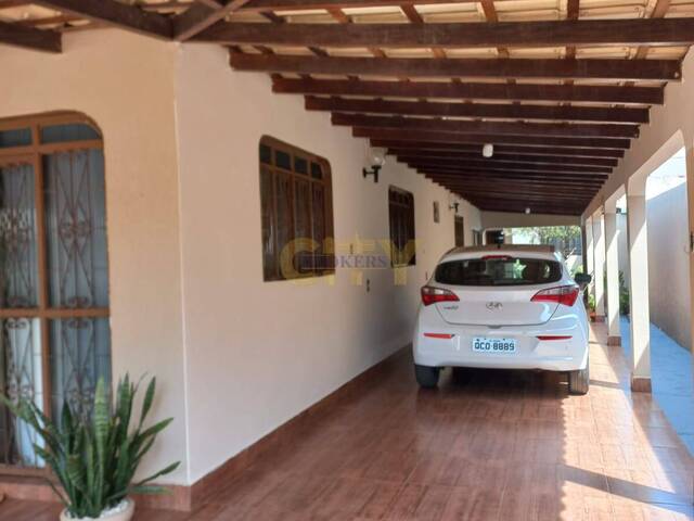 Casa para Venda em Várzea Grande - 5