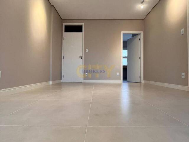 Apartamento para Venda em Cuiabá - 2