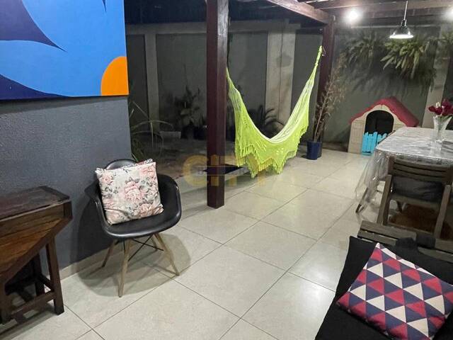 #1027 - Apartamento para Venda em Cuiabá - MT