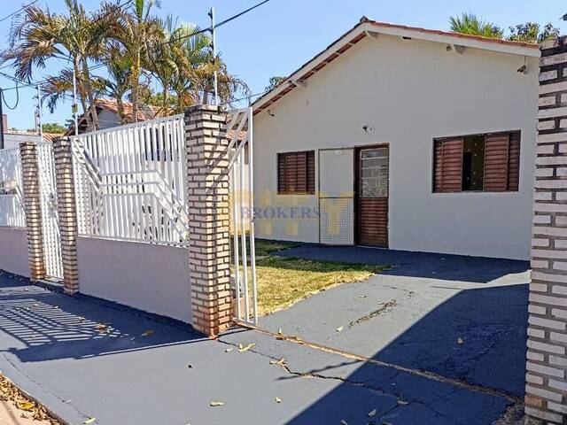 #1029 - Casa para Venda em Várzea Grande - MT - 2
