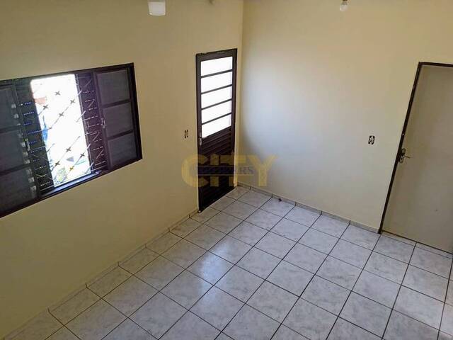 #1029 - Casa para Venda em Várzea Grande - MT - 3