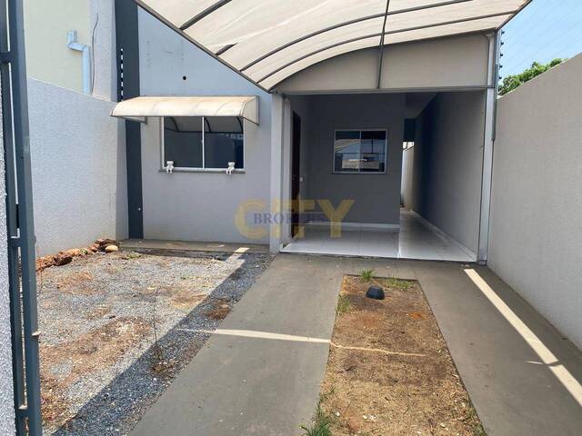 #1031 - Casa para Venda em Várzea Grande - MT - 2