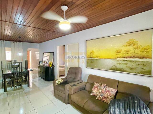#1033 - Casa para Venda em Cuiabá - MT - 1