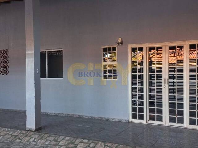 Casa para Venda em Cuiabá - 5
