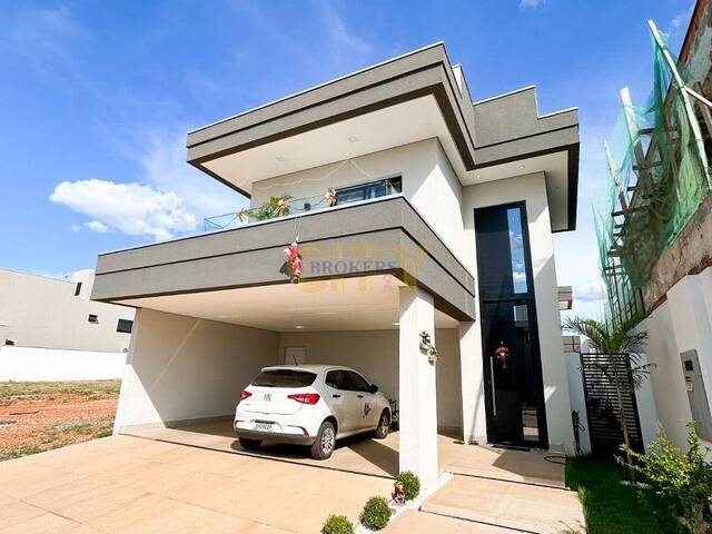 #1077 - Casa em condomínio para Venda em Cuiabá - MT