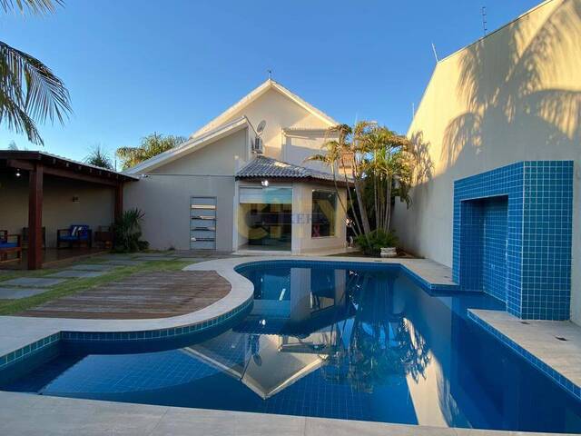 #1101 - Casa para Venda em Cuiabá - MT - 1
