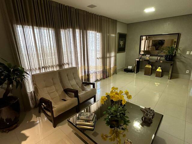 #1105 - Apartamento para Venda em Cuiabá - MT