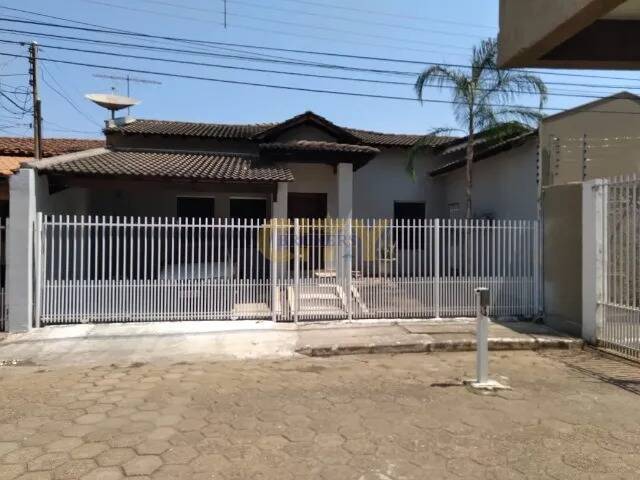 #1133 - Casa em condomínio para Venda em Cuiabá - MT