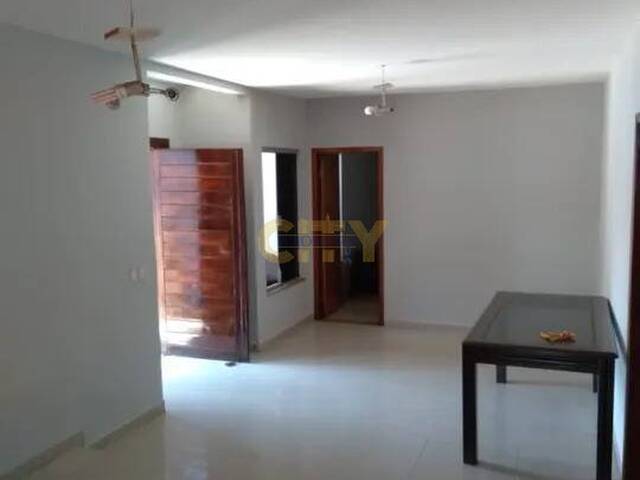 #1133 - Casa em condomínio para Venda em Cuiabá - MT