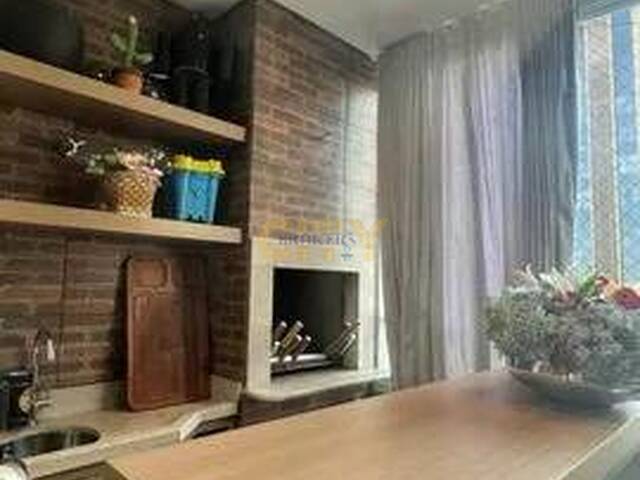 Apartamento para Venda em Cuiabá - 2