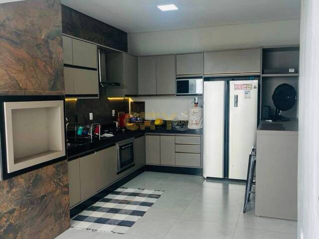 #1183 - Casa em condomínio para Venda em Cuiabá - MT
