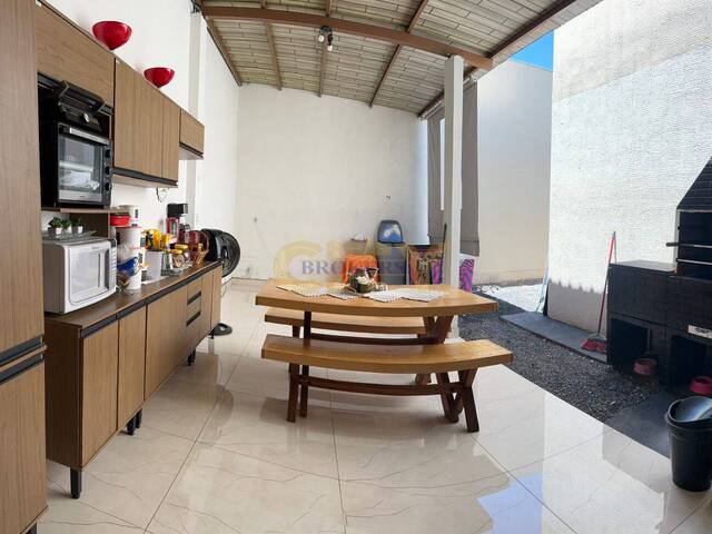 #1203 - Casa em condomínio para Venda em Cuiabá - MT