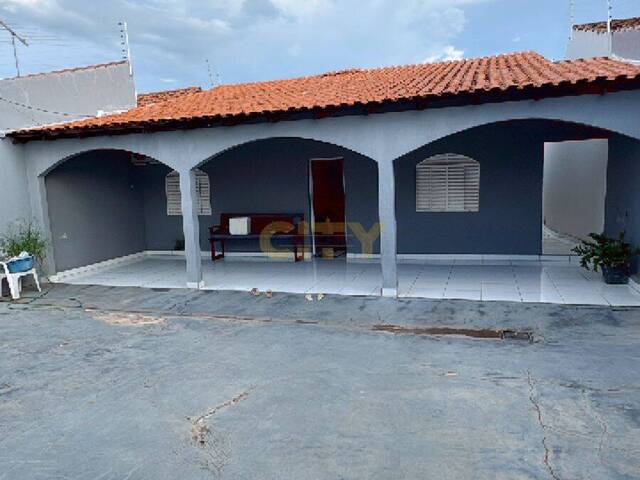 #1218 - Casa para Venda em Cuiabá - MT - 1