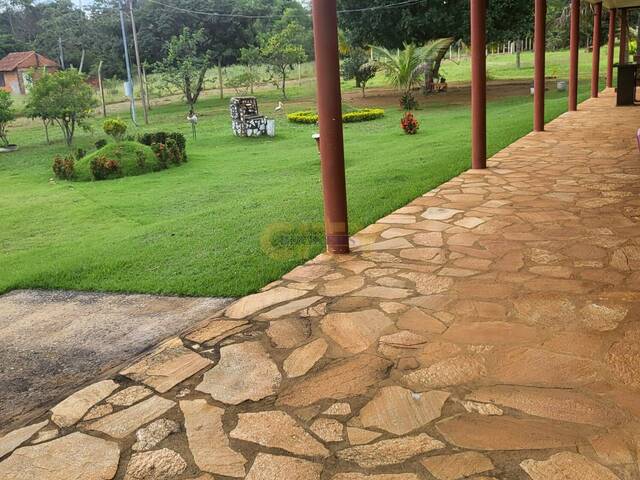 #1221 - Chácara para Venda em Chapada dos Guimarães - MT
