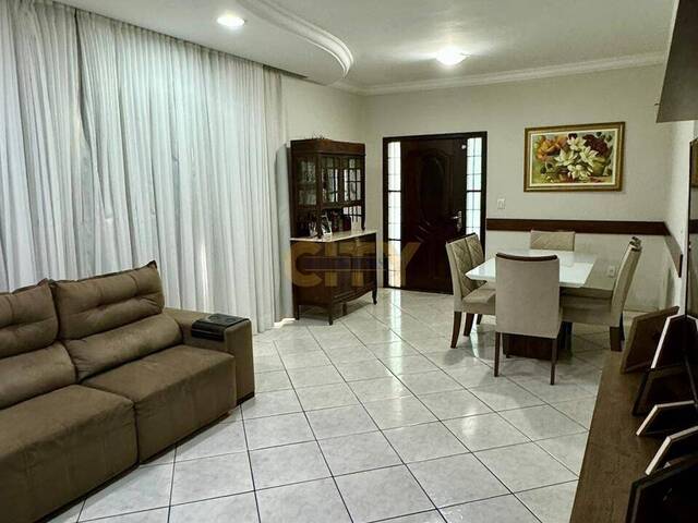 #1301 - Casa para Venda em Cuiabá - MT