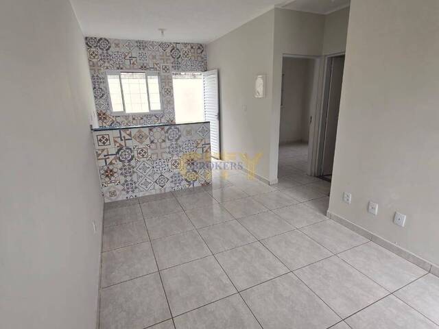 #1345 - Casa para Venda em Cuiabá - MT - 2