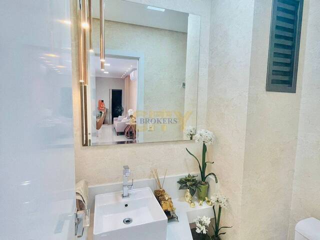 Apartamento para Venda em Cuiabá - 5
