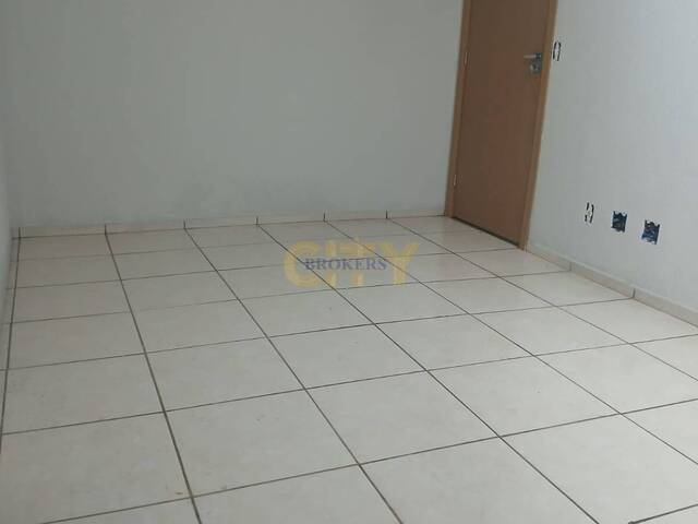 #1375 - Apartamento para Venda em Várzea Grande - MT - 2