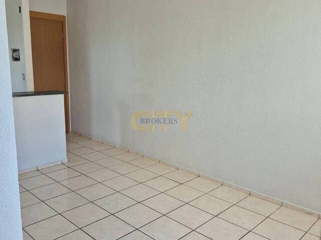 #1376 - Apartamento para Venda em Várzea Grande - MT - 2