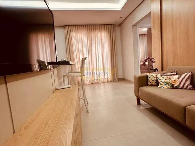 #1389 - Apartamento para Venda em Cuiabá - MT - 3