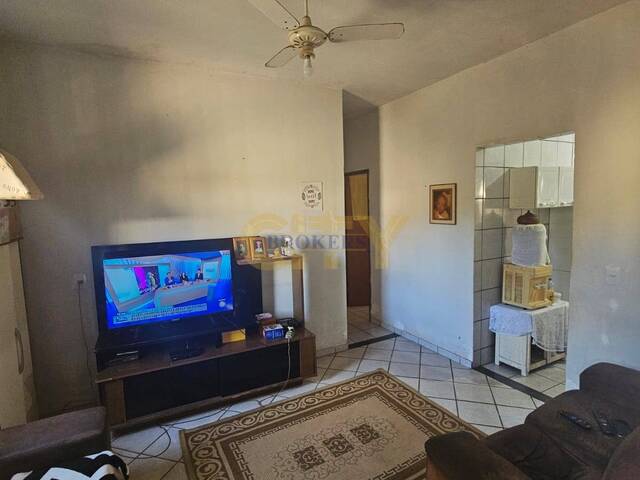 #1394 - Casa para Venda em Cuiabá - MT - 1