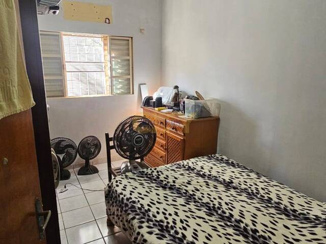 Casa para Venda em Cuiabá - 5