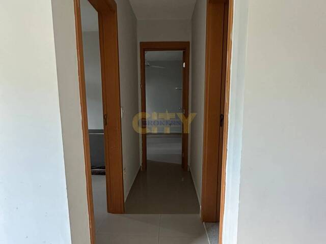 Apartamento para Venda em Várzea Grande - 4
