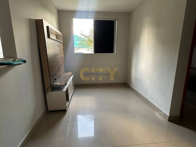 #1401 - Apartamento para Venda em Várzea Grande - MT