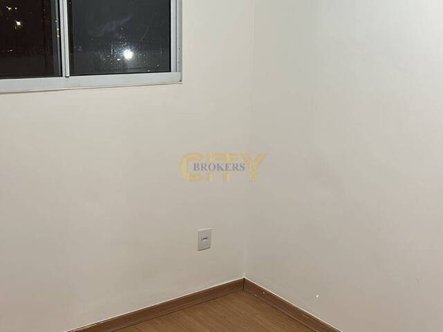Apartamento para Venda em Várzea Grande - 5