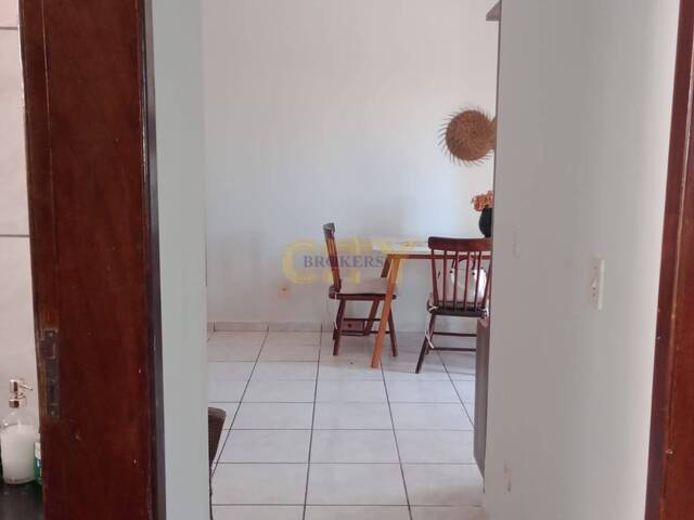 Apartamento para Venda em Várzea Grande - 4
