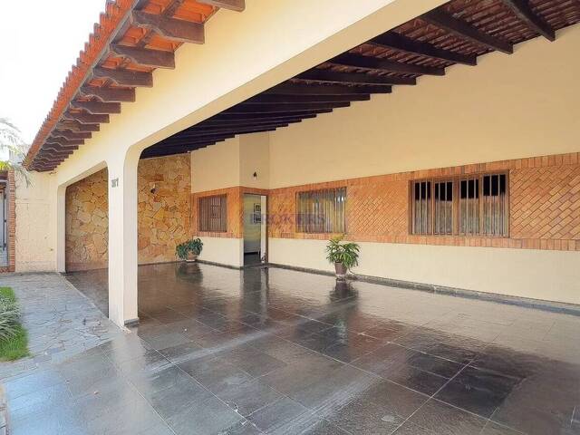 #1480 - Casa para Venda em Cuiabá - MT - 2