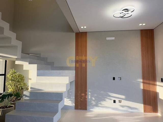 #1190 - Casa em condomínio para Venda em Cuiabá - MT