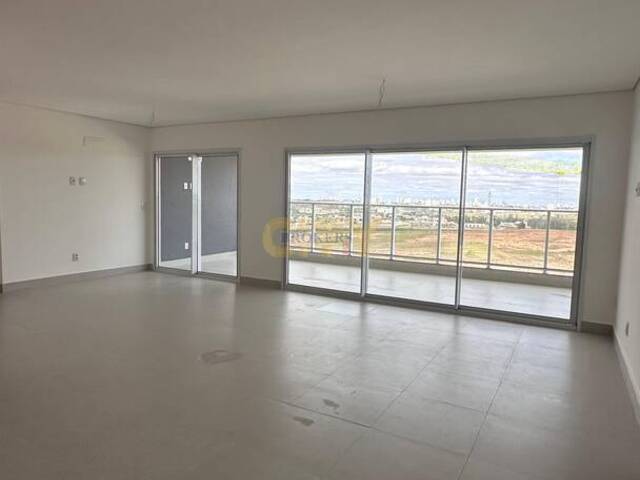 Venda em Ribeirão do Lipa - Cuiabá
