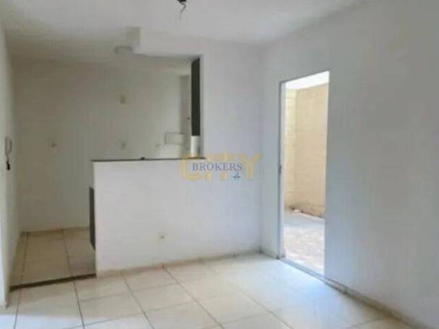 #1661 - Apartamento para Venda em Várzea Grande - MT - 1