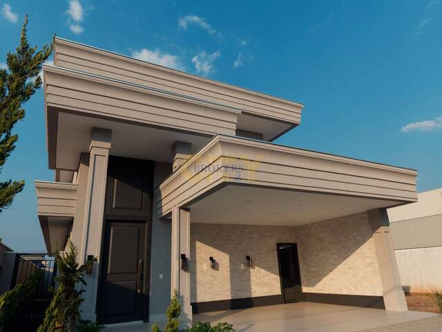 #1671 - Casa em condomínio para Venda em Cuiabá - MT - 1