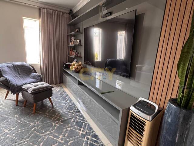 #1695 - Casa para Venda em Cuiabá - MT - 2