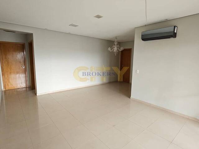 Apartamento para Venda em Cuiabá - 4