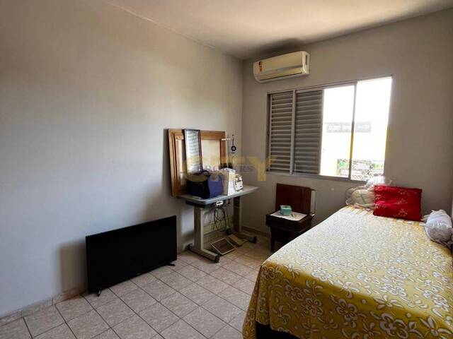Apartamento para Venda em Cuiabá - 4