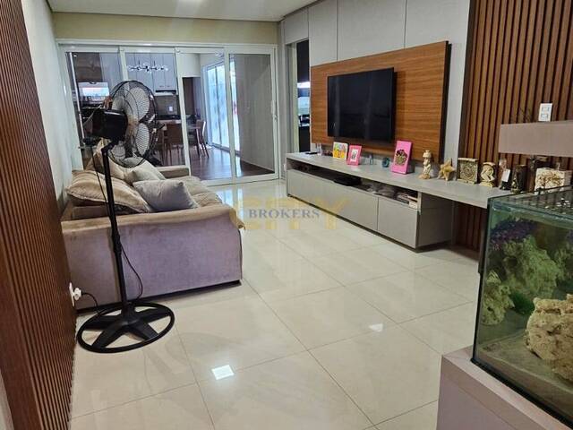 Venda em Jardim Imperial - Cuiabá