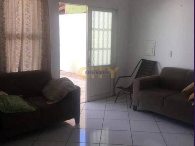 #1818 - Casa para Venda em Cuiabá - MT