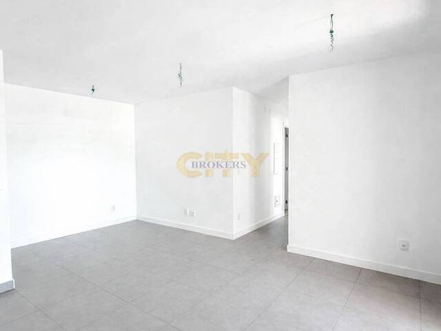 Apartamento para Venda em Cuiabá - 4