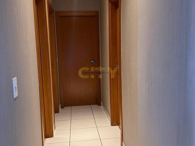 #1820 - Apartamento para Venda em Cuiabá - MT