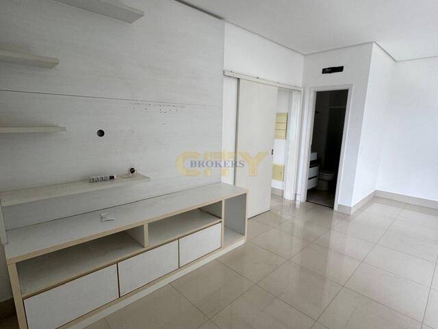 Apartamento para Venda em Cuiabá - 4